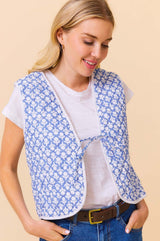 Arlo Quilted Organic Cotton Gilet | Flower Stamp Cornflower/White