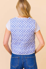 Arlo Quilted Organic Cotton Gilet | Flower Stamp Cornflower/White