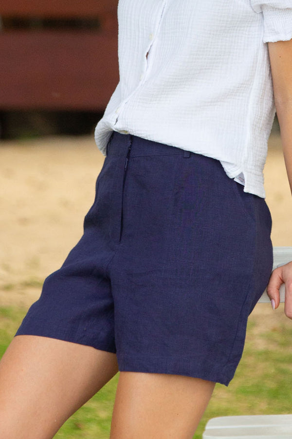 Alexandra Short Linen Shorts | Navy