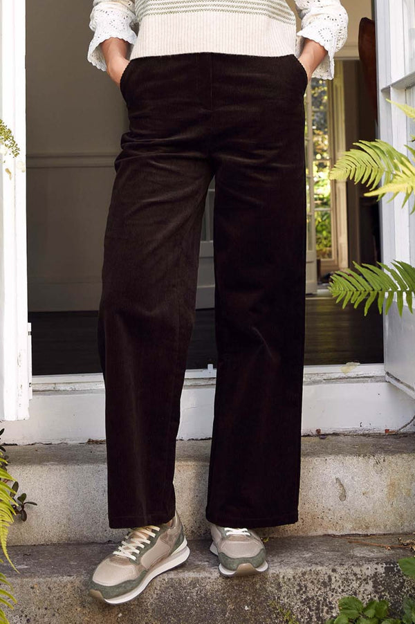 Brooke Stretch Corduroy Trouser | Chocolate