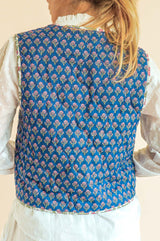 Arlo Quilted Organic Cotton Gilet | Primrose Stamp Navy/Pink