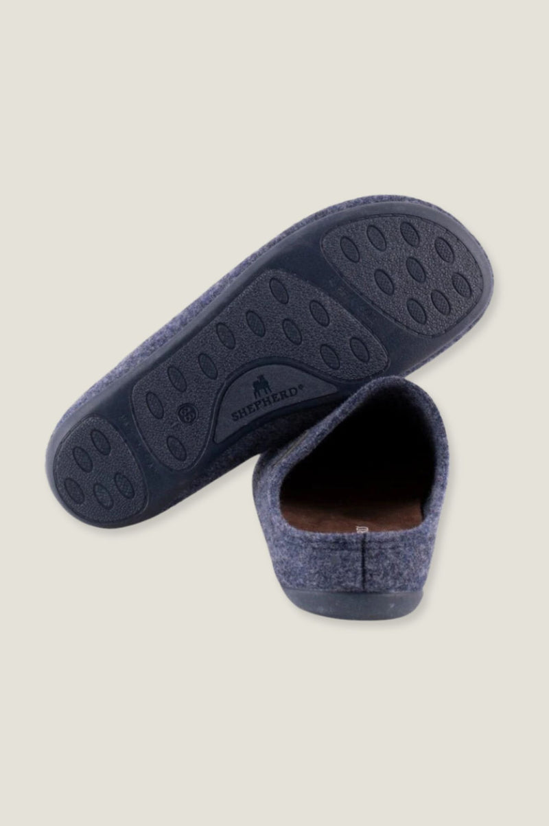 Jon Slipper | Navy