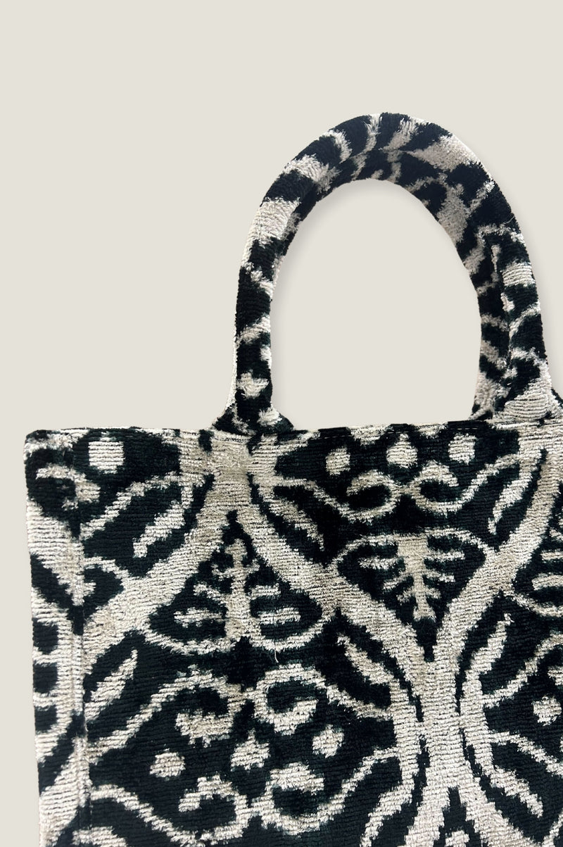 Large Silk Tote | Ikat Black/Taupe